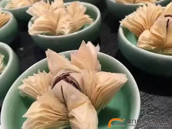 �����¶������ѧУ