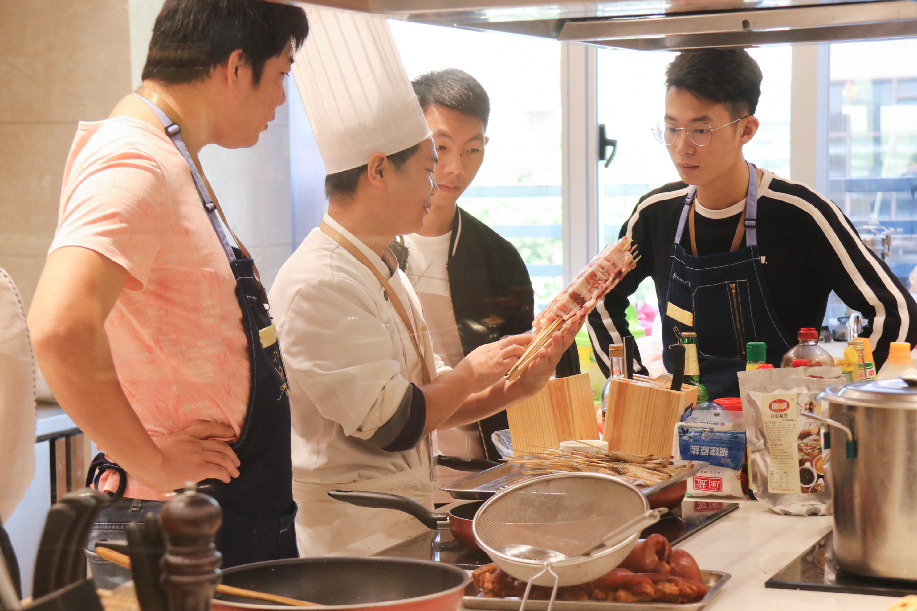 @打工青年,带你踏上新年的逆袭之路!快上车~