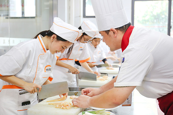 �����������2025�����Լ�ʲô����ܵ����ݣ����������