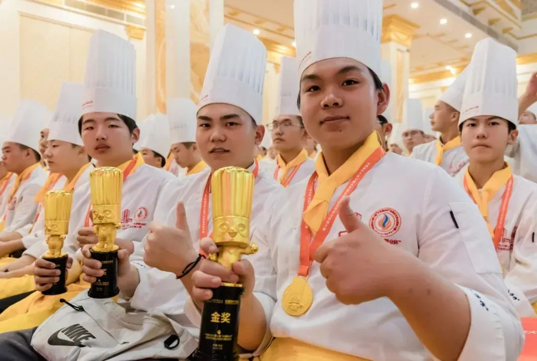 �вͿ���ʵ¼ ��ԭ��רҵ���в�ѧУ�Ͽζ��������ģ�