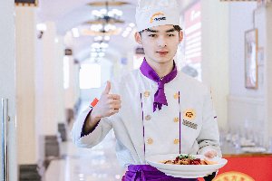 男生学厨师有哪些优势?初中毕业学厨师怎么样?