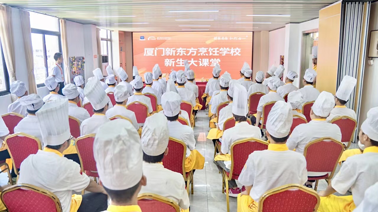 【新生大课堂】开学季糖艺风暴,席卷新生创意梦想!