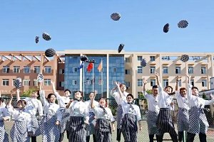 我叫夯大力,要不是我在厦门新东方,我差点就信了!