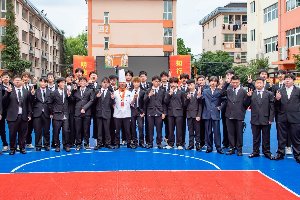 学习so esay!你学得快乐吗?我在厦门新东方超快乐的~