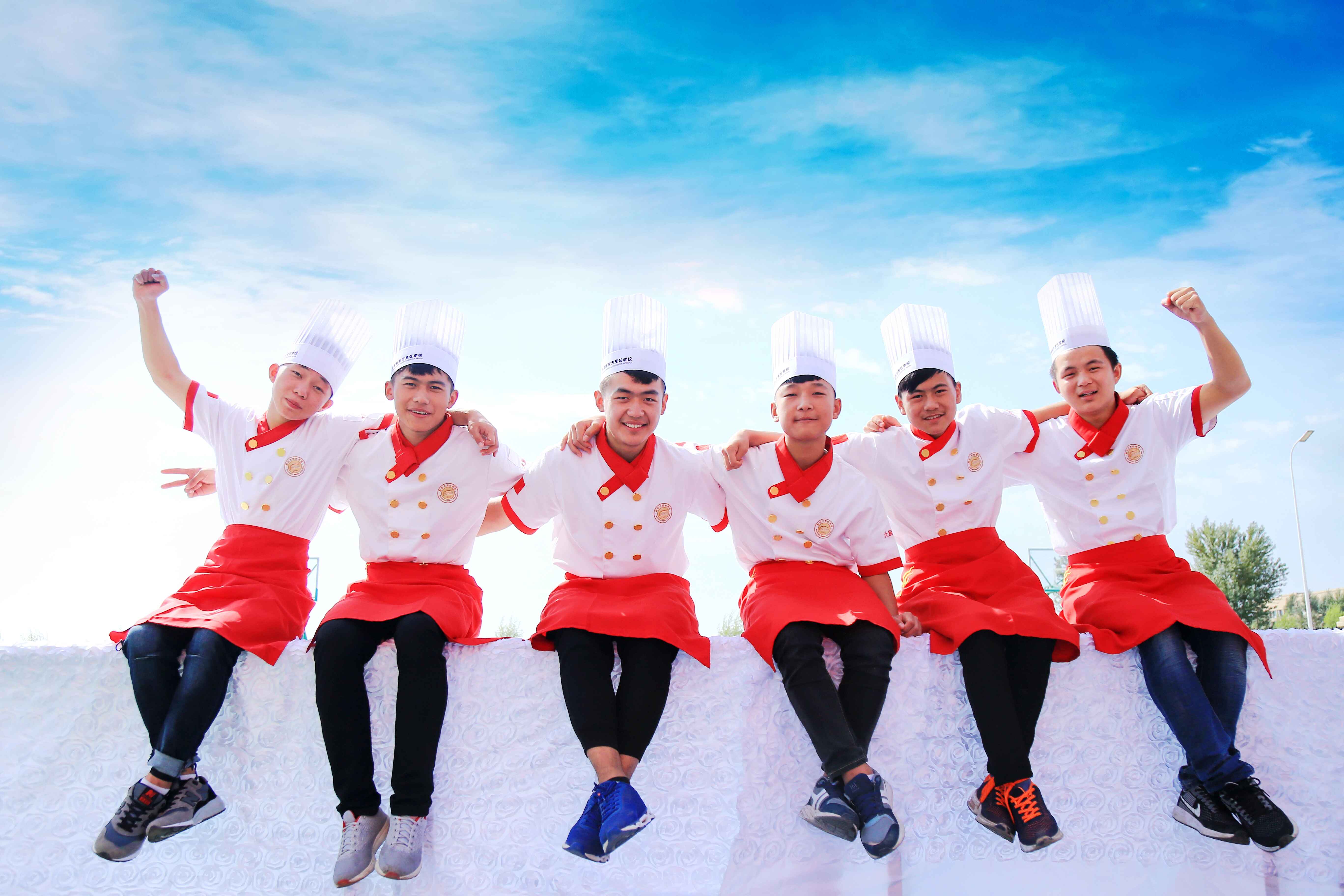 初高中孩子学不下去想转学,职校是否为明智之选?