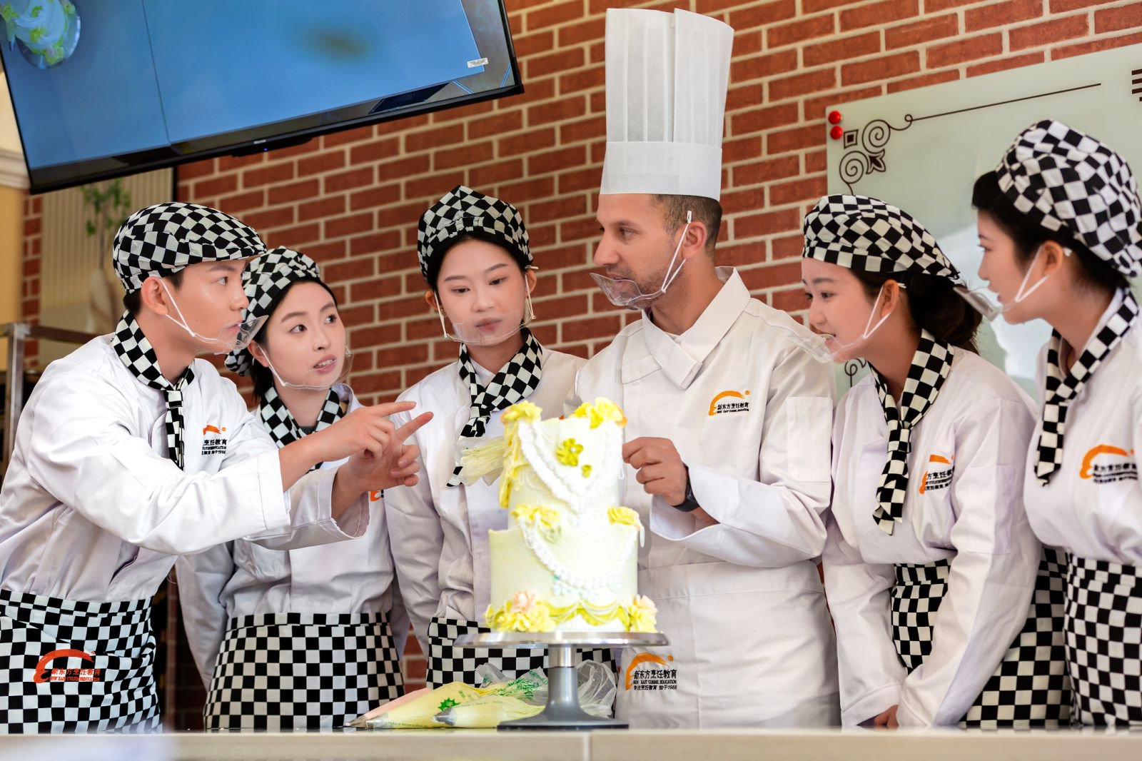 在厦门新东方的“1+1>2”