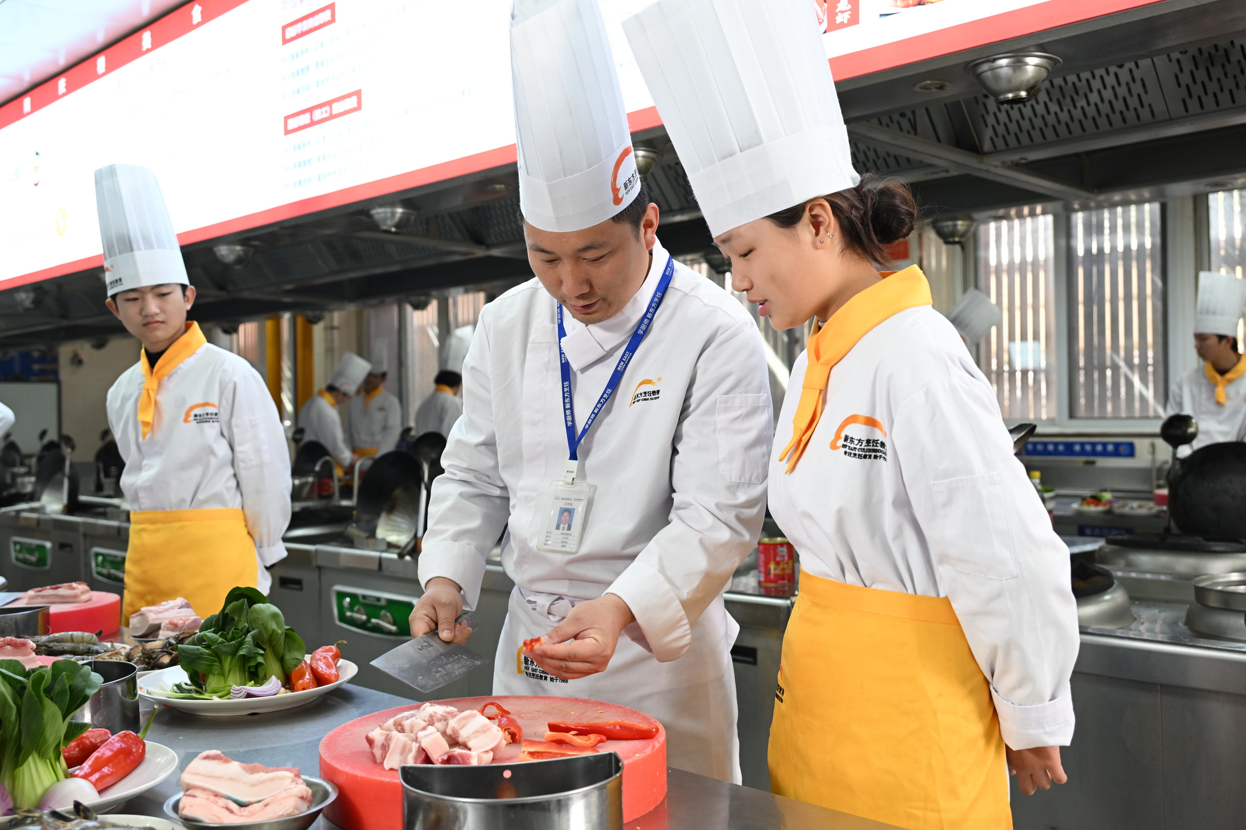 新生攻略!让你“烹”然心动的样子—厦门新东方