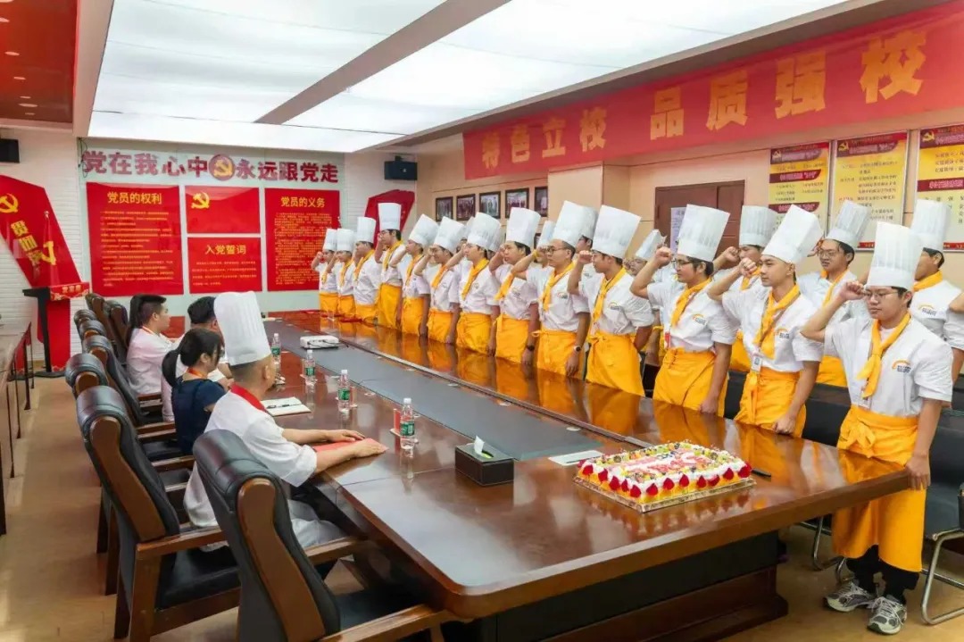 厨梦启航,薪火相传 | 厦门新东方烹饪学校2502班开班典礼圆满礼成!