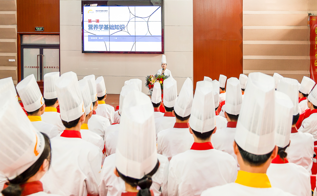 ���������������¶���ѧ��ʦ�����������С��ѧ������֮·